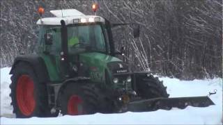 Fendt 820 Vario With Holmes V Plow [upl. by Anaihr]