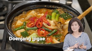 Doenjang jjigae 된장찌개 Soybean Paste Stew with Pork and Vegetables [upl. by Leruj]