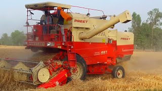 Gehu katne ki machine combine harvester 2019 up 99566 19045 [upl. by Innob]