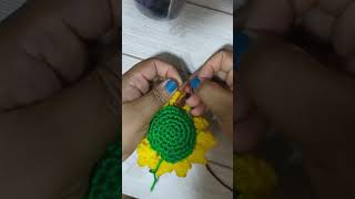 Colgante para auto en forma de girasol 🌻 crochet aprendecrochet knitting [upl. by Frendel]