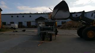 YMPJ1300 Mobile Diesel Wood Chipper Cut Logs and Wood Offcut [upl. by Orel934]