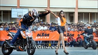 KTM Stunt Show At Vadakara By THROTTLERZ [upl. by Bores]