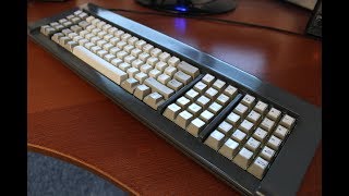 Customised IBM 4704 Model F107 keyboard review quotProject Iquot capacitive buckling springs [upl. by Asreht]