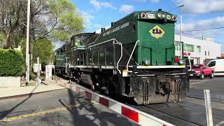 NYAR RS40 passing through 88th St in Glendale [upl. by Ahsined]