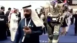 Robot Guarda espaldas en Dubai con un Emir [upl. by Antonie]