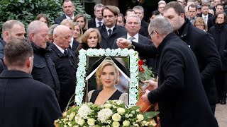 With a Tearful Goodbye Sad News About Actress Kate Winslet – Farewell Kate Winslet [upl. by Festatus]