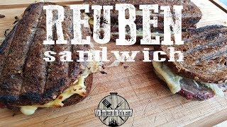 Reuben Sandwich comme dans les DELICATESSEN NewYorkais [upl. by Anirehs]