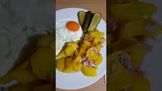 Tolles Abendessen mit Bratkartoffeln und Spiegelei short shorts viral essen usingen [upl. by Otiragram]