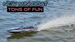 Best Brushless RTR Rc Boat Under 200  18quot Proboat Recoil 2 Selfrighting DeepV [upl. by Merton]