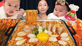 설날 맞이 💕 매운 떡 만두 신라면 먹방 ft 한복 미소😗 Spicy Korean Ramen Tteok Dumpling Noodles Mukbang ASMR Ssoyoung [upl. by Joseito237]