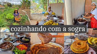 Na COZINHA com a SOGRA aprenda a fazer um DELICIOSO doce de BANANA  almoço e COLHEITA na horta [upl. by Thorlay389]