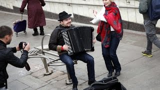 Russian famous accordion player earned more playing in metro than American famous violinist БАЯН [upl. by Batholomew]