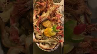 The best 🦞🐟 🍤 🔥Seafood in the Barcelona [upl. by Ibbed]