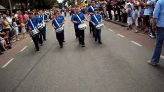 Jeugddrumband JES StRochus Hulsberg defile LBT jubileum Baexem 2011 [upl. by Vittoria652]