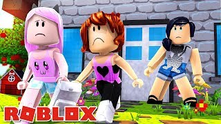 AS MENINAS ABANDONADAS FUGIRAM DE CASA  Roblox Novelinha com VITÓRIA MINEBLOX [upl. by Annamaria]