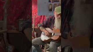 Seasick Steves famous serenade guitar shorts acousticmusic Seasicksteveofficial [upl. by Ahsac]