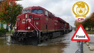 Trains in the Water  CP Trains Plow Through the Flooded Mississippi Waters  October 2018 [upl. by Rieger]