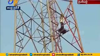 Farmer Vexed for Not Getting Pattadar Passbook  Climbs Cell Tower  Anantapur [upl. by Womack]