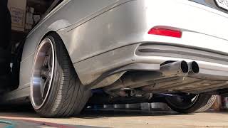 2001 BMW 325CI E46 straight pipe cold start is to loud [upl. by Janerich]