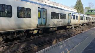 Thameslink passing through Coulsdon South [upl. by Annam]