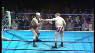 World Of Sport  Les Kellett vs Steve Haggerty pt1 [upl. by Yaner457]