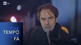 Lomaggio di Neri Marcoré a Fabrizio De André in diretta da Genova  Che tempo che fa 20012019 [upl. by Ahrendt732]