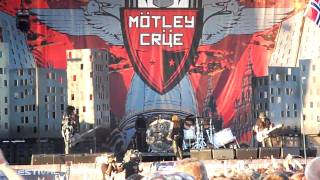 MOTLEY CRUE  Rattlesnake Shake  SONISPHERE KNEBWORTH 2010 [upl. by Teloiv57]