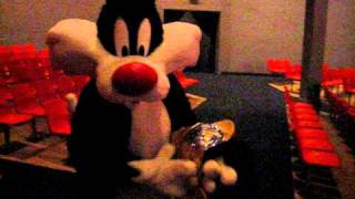 Sylvester the Cat  POST SHOW  Theater Royale at Six Flags Great America [upl. by Seek]