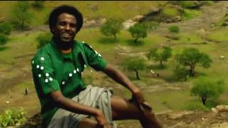 Yaku Banizawhagere nafekegn by Mekuanent Melese Sekota Ethiopian Traditional Song [upl. by Noedig]