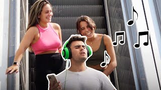 CANCIONES DIVERTIDAS EN LAS ESCALERAS MECÁNICAS 2 😲🎵 [upl. by Lloyd]