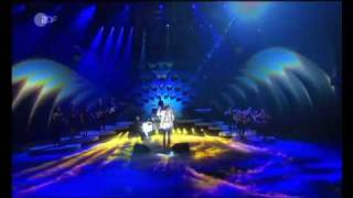 Whitney Houston  I Look To You Live on Wetten Dass  10309 [upl. by Secundas]