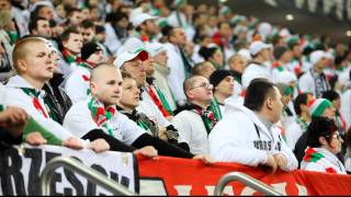 quotLegia Warszawa to nasza duma i sławaquot  doping na meczu Legia 30 Lechia [upl. by Hgalehs]