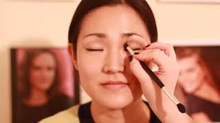 How to Do Makeup on Eyes With an Epicanthic Fold [upl. by Bently]