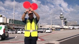 At work with a marshaller at Schiphol [upl. by Bunni]