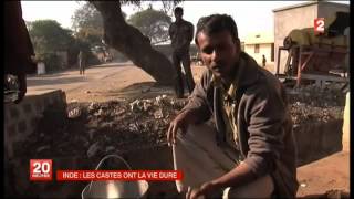 INDE LES CASTES ONT LA VIE DURE [upl. by Ecertak]