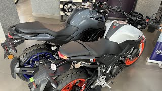 दोनों में ₹51000 का अंतर Yamaha MT15 Dual ABS Vs Yamaha FZSV4 Details Comparison  On Road Price [upl. by Jeroma]