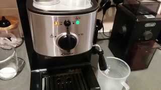 Aldi Delta 3 in 1 Espresso Coffee Machine 15 Bar Steamer Test [upl. by Kaule]