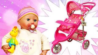 Video mit Puppen  Ein neuer Kinderwagen für unsere Baby Born Puppe [upl. by Dunstan831]