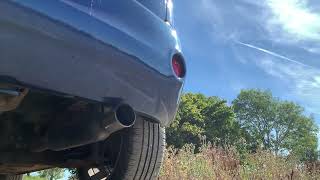 Hornet exhaust revving  Ford Fiesta 125 mk6 [upl. by Lewin312]