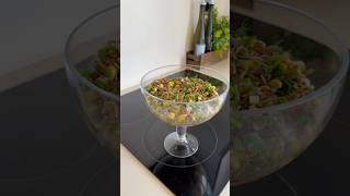 Ferah ve hafif tam bir yaz salatası tarifi 🥗 pratiktarifler tarif food salata [upl. by Pliner838]