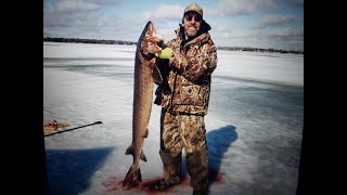 Sturgeon Spearing Lake Poygan Ryan Tags Out Day 6 [upl. by Sandye]