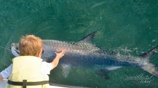 6 Year Old Catches Huge Fish [upl. by Harland]