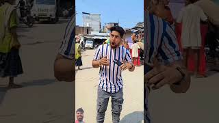 Itna bada mobile lekar Kaun chalta hai 🥱🥱mobilefunny comedyshorts [upl. by Aulea342]