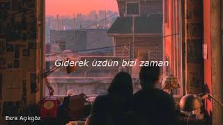 Duman  Aman Aman Lyrics [upl. by Lebazi]