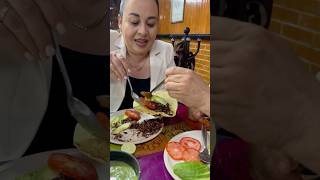 PROBANDO TACOS DE CHAPULINES 🦗Y GUSANOS 🐛 DE MAGUEY comida mexico [upl. by Cichocki565]