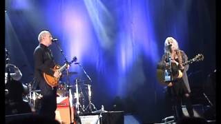 Mark Knopfler amp Emmylou Harris  I Dug Up A Diamond  live 2006 [upl. by Pepito]