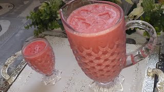 smoothie fraise banane  عصير الفراوله و الموز🍓🍌 [upl. by Eornom820]