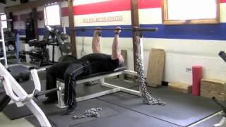 How to properly set up bands and chains for bench pressing and squats [upl. by Winifred]