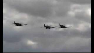 White Cliffs Of Dover  Spitfire Show  footage via FlyingMachinesTVcouk [upl. by Nob126]