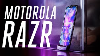 Motorola Razr review flip flop [upl. by Ahsed]